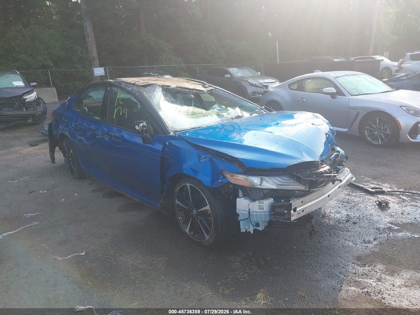 2018 TOYOTA CAMRY auction photo 1