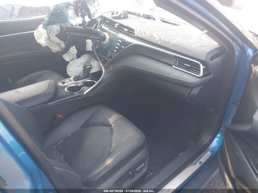 2018 TOYOTA CAMRY auction photo 5