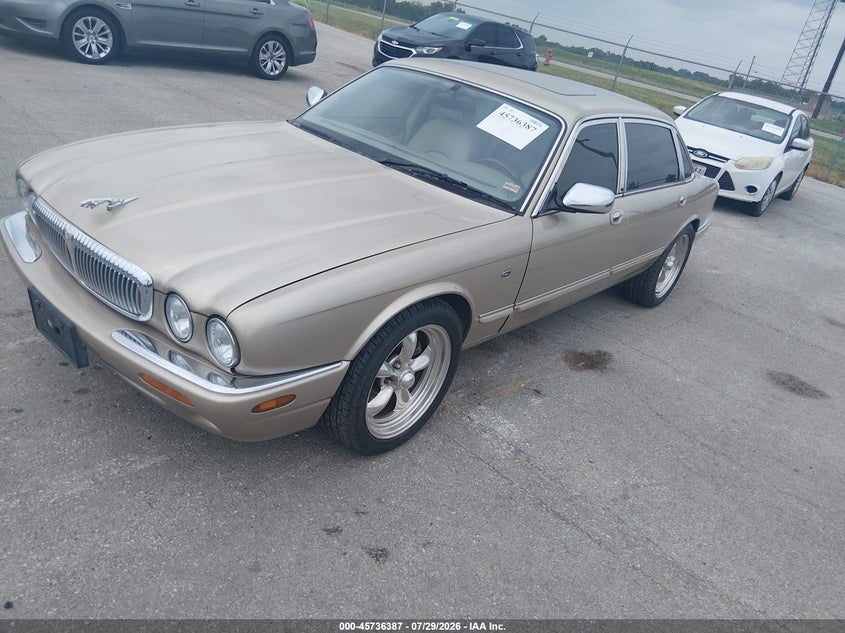 1998 JAGUAR XJ8 auction photo 2