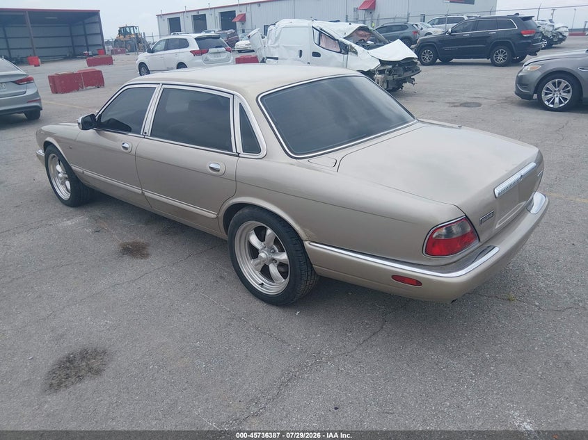1998 JAGUAR XJ8 auction photo 3