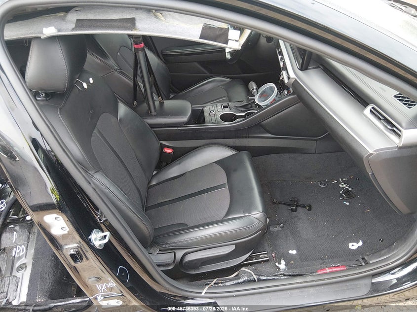 2023 KIA K5 auction photo 5