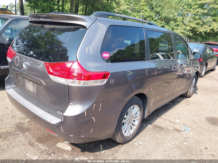 Vin: 5tdyk3dc3es433884, lot: 46235106, toyota sienna xle v6 8 passenger 20144