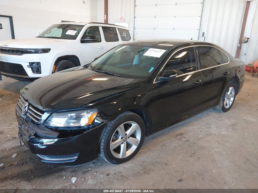 2013 VOLKSWAGEN PASSAT auction photo 2
