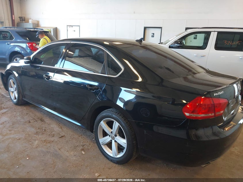 2013 VOLKSWAGEN PASSAT auction photo 3