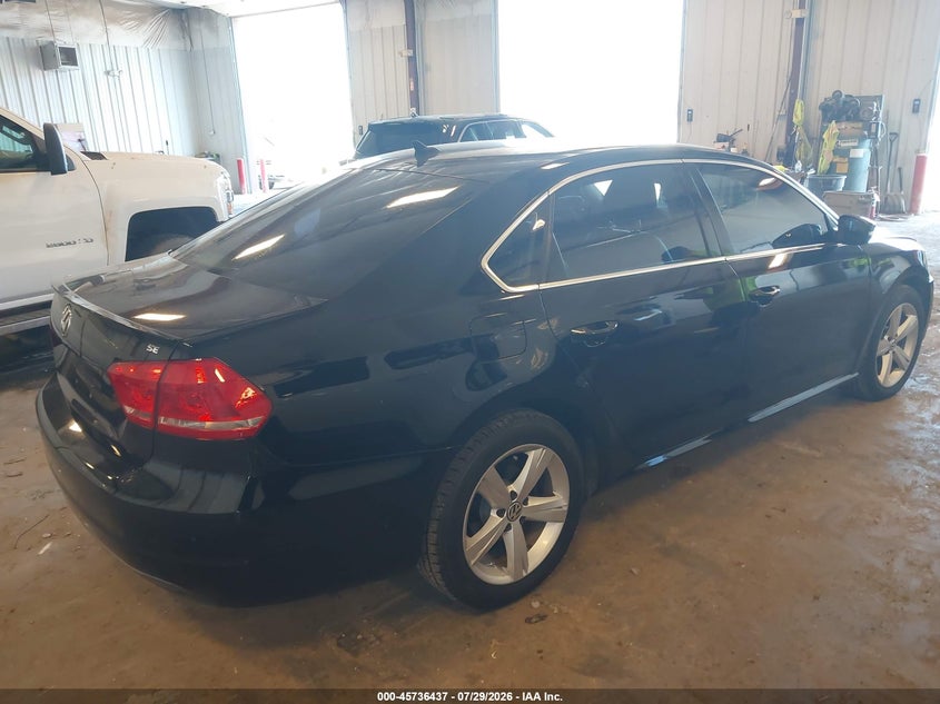 2013 VOLKSWAGEN PASSAT auction photo 4