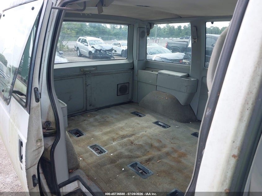 1994 CHEVROLET ASTRO auction photo 8