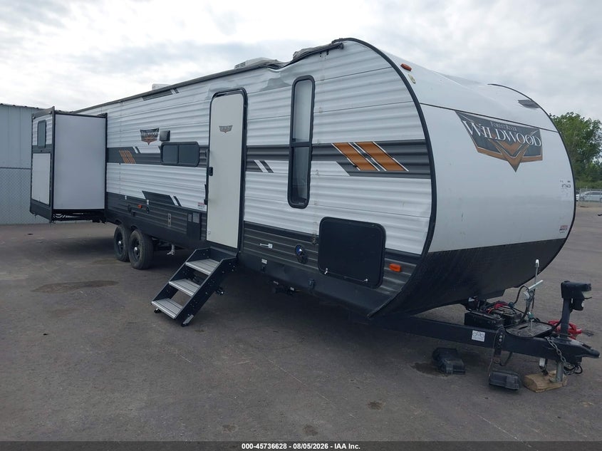 2021 FOREST RIVER WILDWOOD 31KQBTS TRAVEL TRAILER auction photo 1