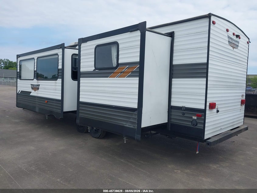 2021 FOREST RIVER WILDWOOD 31KQBTS TRAVEL TRAILER auction photo 3