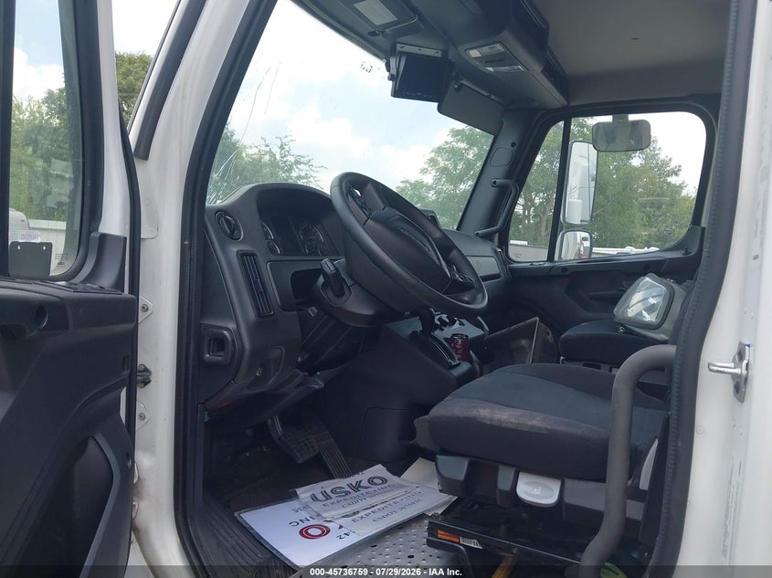 2025 FREIGHTLINER M2 106 auction photo 6