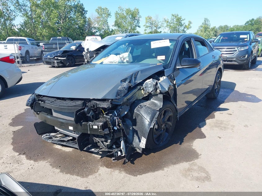 2026 HYUNDAI ELANTRA auction photo 2