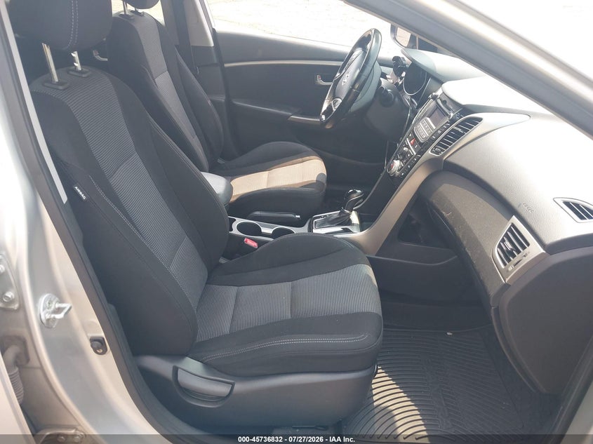 2013 HYUNDAI ELANTRA GT auction photo 5