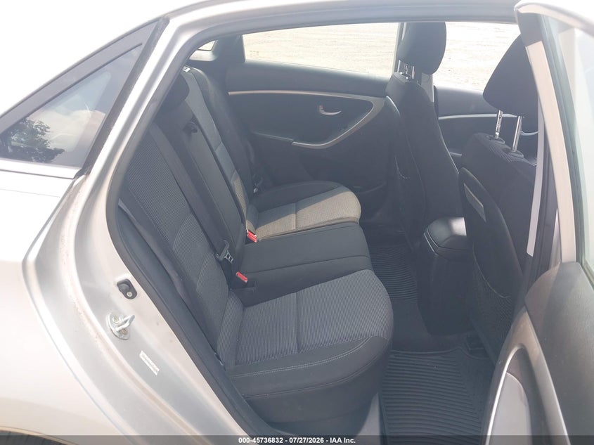2013 HYUNDAI ELANTRA GT auction photo 8