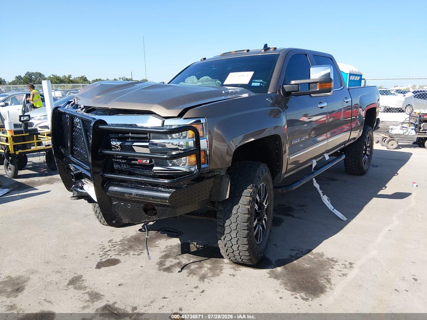 2015 Chevrolet Silverado, Удар спереди, IAAI, VIN 1GC1KWE87FF657433 — фото 2