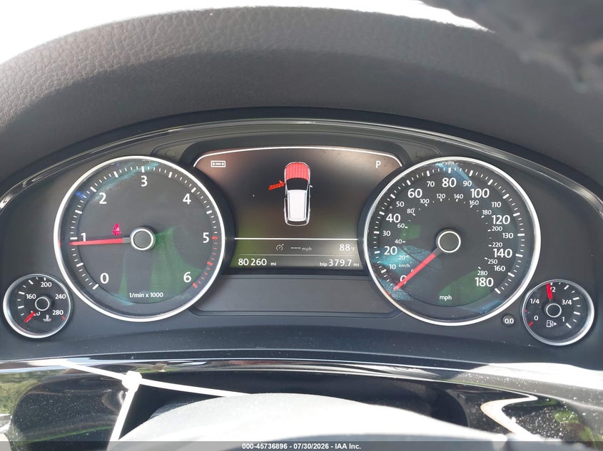 2012 VOLKSWAGEN TOUAREG auction photo 7