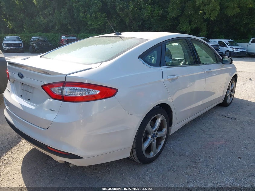 2013 FORD FUSION auction photo 4