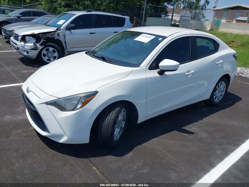 Vin: 3mydlbzvxgy132574, lot: 46235657, scion ia 20162