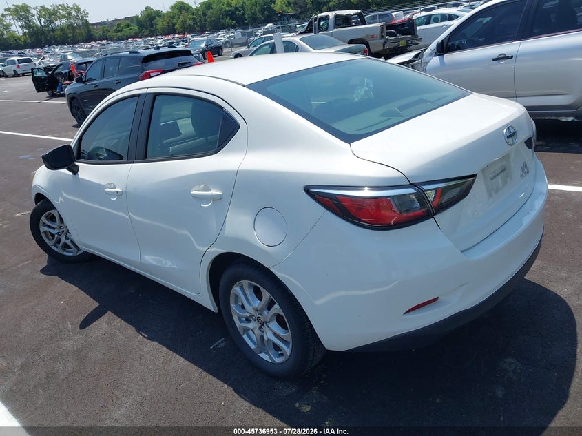 Vin: 3mydlbzvxgy132574, lot: 46235657, scion ia 20163