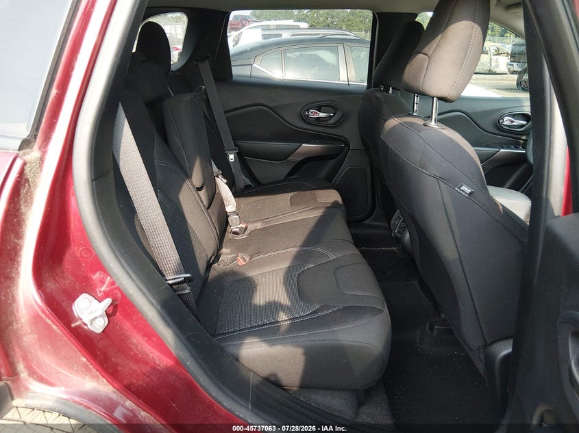 2020 JEEP CHEROKEE auction photo 8