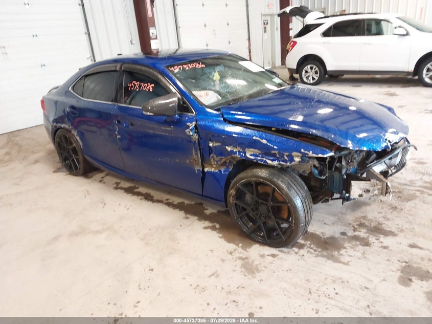 2016 LEXUS IS 300 — zdjęcie z aukcji