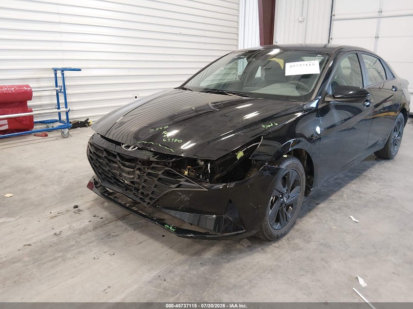 2023 HYUNDAI ELANTRA auction photo 6