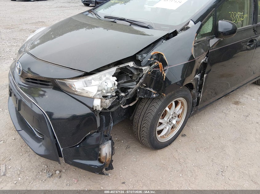 2016 TOYOTA PRIUS V auction photo 6