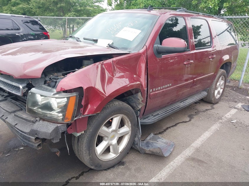 2008 Chevrolet Express, Front End, IAAI, VIN 1GNFK16318R164206 — photo 2