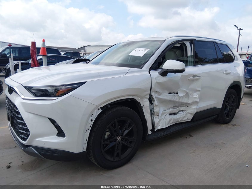 2025 TOYOTA GRAND HIGHLANDER auction photo 6
