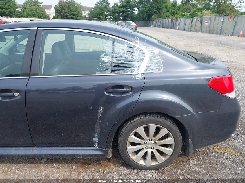2011 SUBARU LEGACY auction photo 6