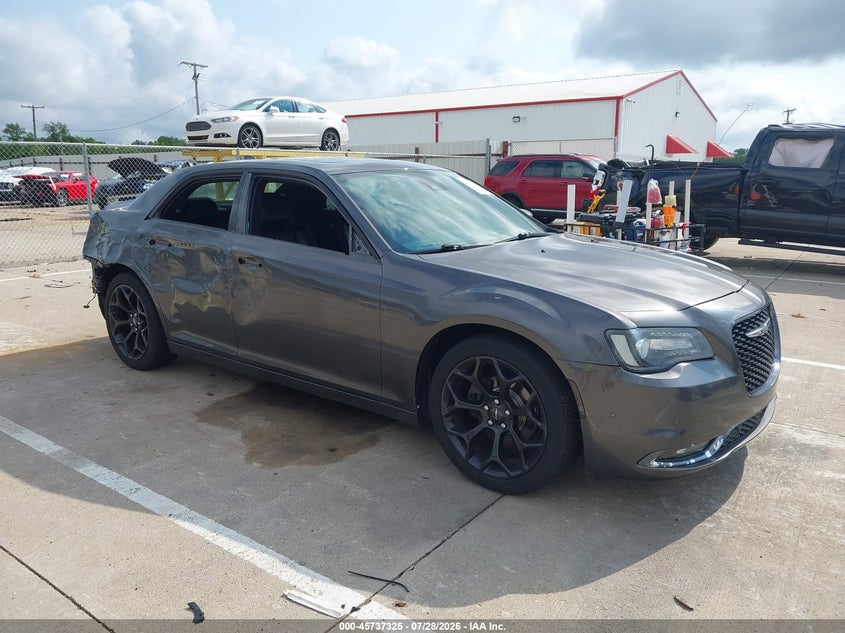 2018 CHRYSLER 300 auction photo 1