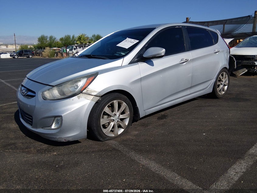 2013 HYUNDAI ACCENT auction photo 2