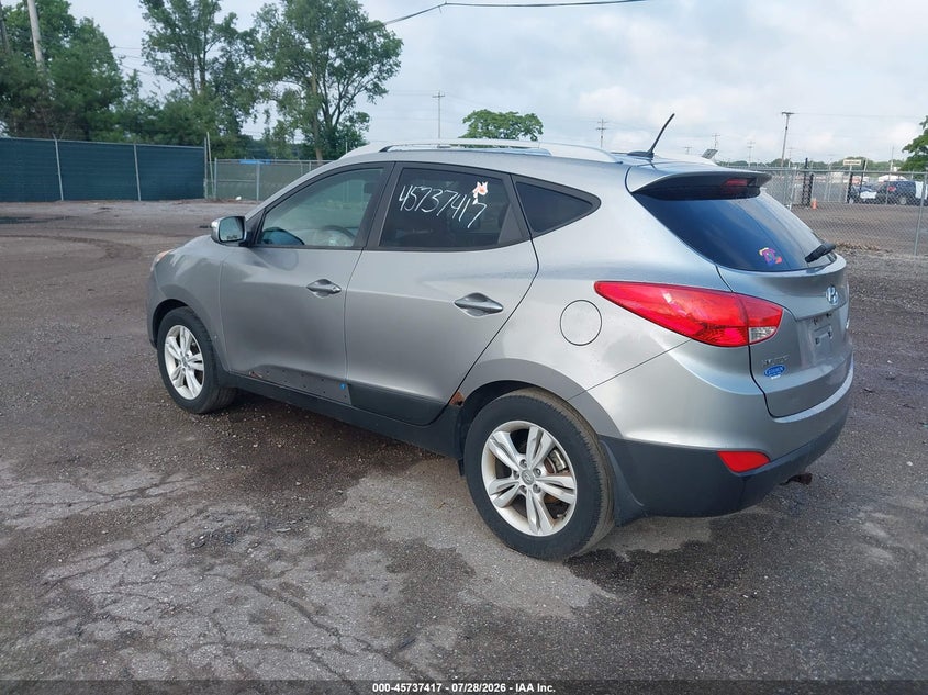2012 HYUNDAI TUCSON auction photo 3