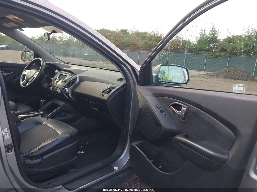 2012 HYUNDAI TUCSON auction photo 5