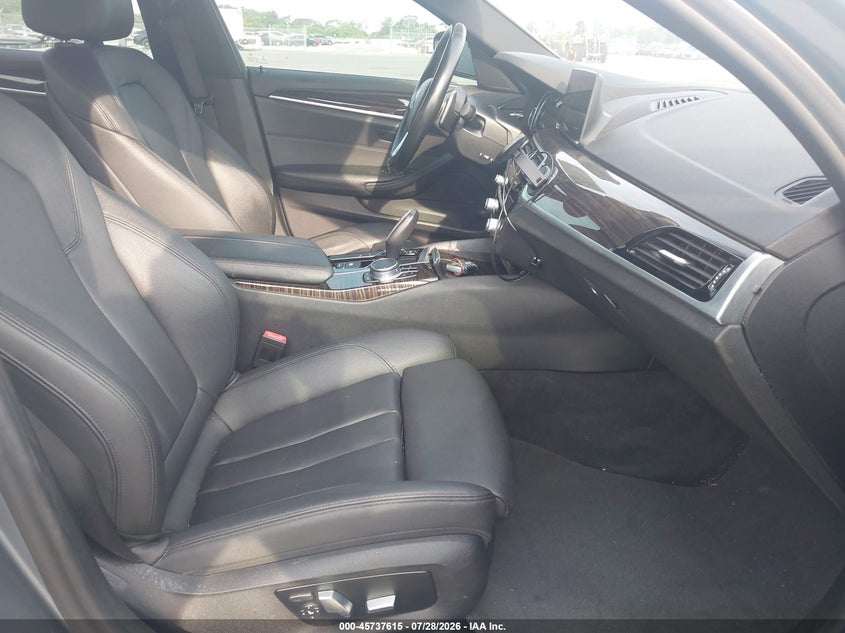 2018 BMW 530E auction photo 5