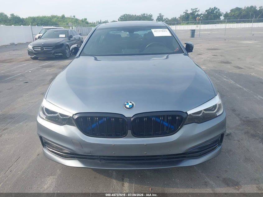 2018 BMW 530E auction photo 6