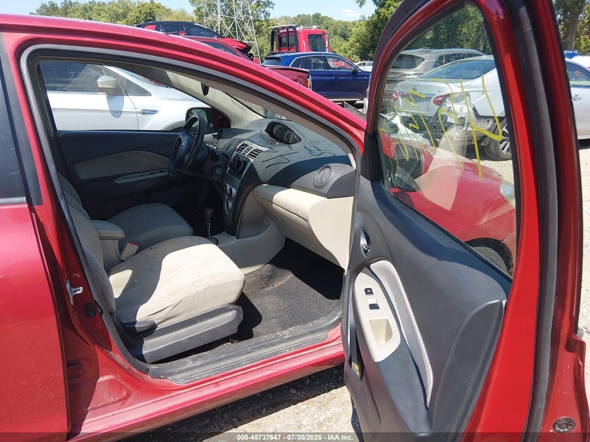 2008 TOYOTA YARIS auction photo 5