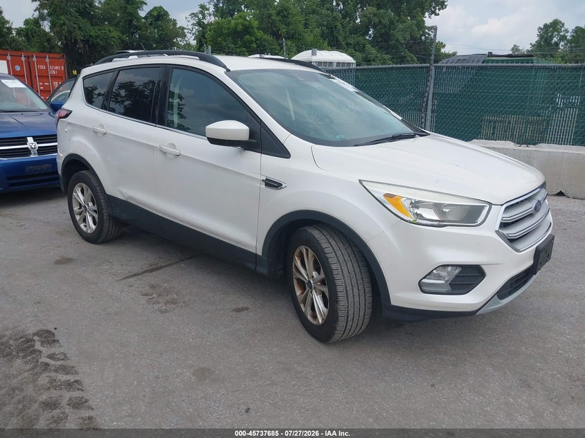 Vin: 1fmcu0gd2jua69109, lot: 46236388, ford escape se 2018 img_1