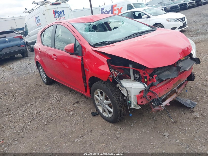 Vin: jtdkdtb32d1032227, lot: 46236426, toyota prius c three 2013 img_1