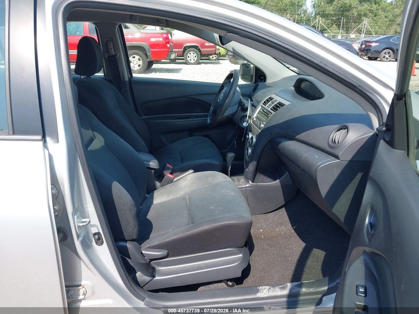 2012 TOYOTA YARIS — zdjęcie 5