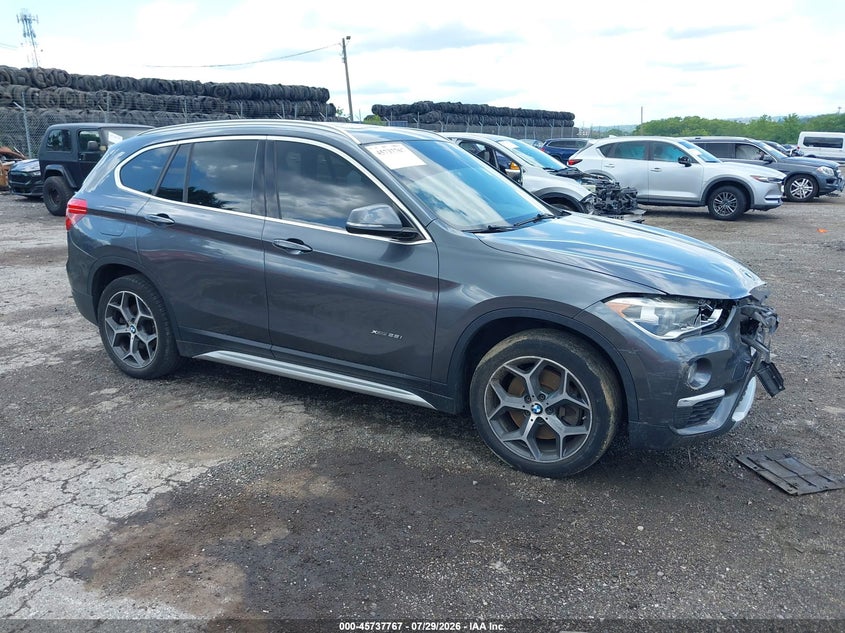 2017 BMW X1 auction photo 1