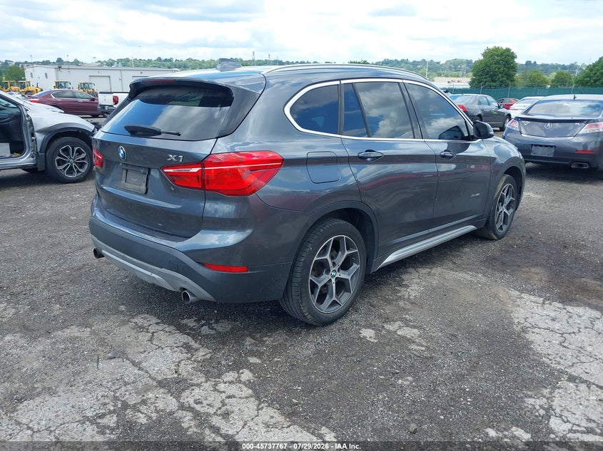 2017 BMW X1 auction photo 4