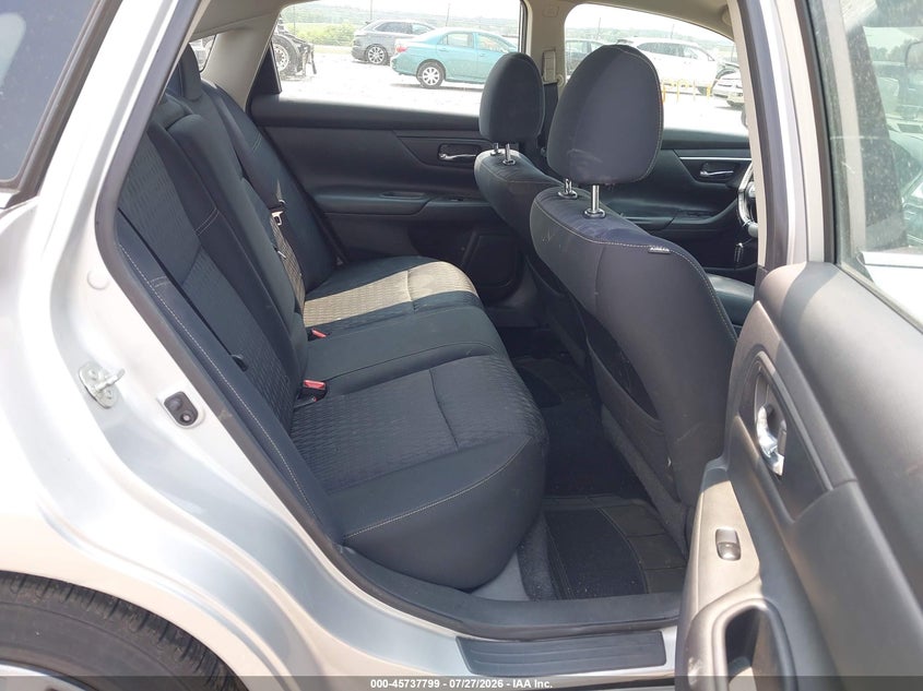 2017 NISSAN ALTIMA auction photo 8