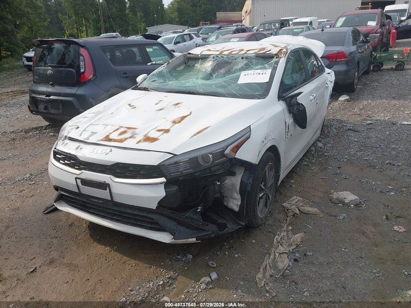 2023 KIA FORTE auction photo 2