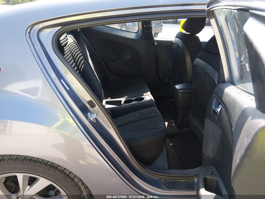 2017 HYUNDAI VELOSTER auction photo 8