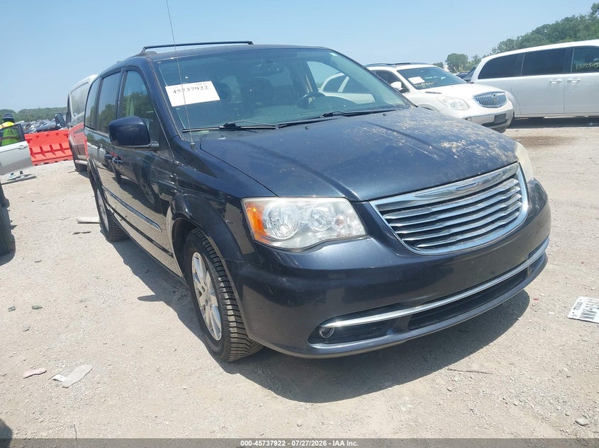 2014 CHRYSLER TOWN & COUNTRY auction photo 1