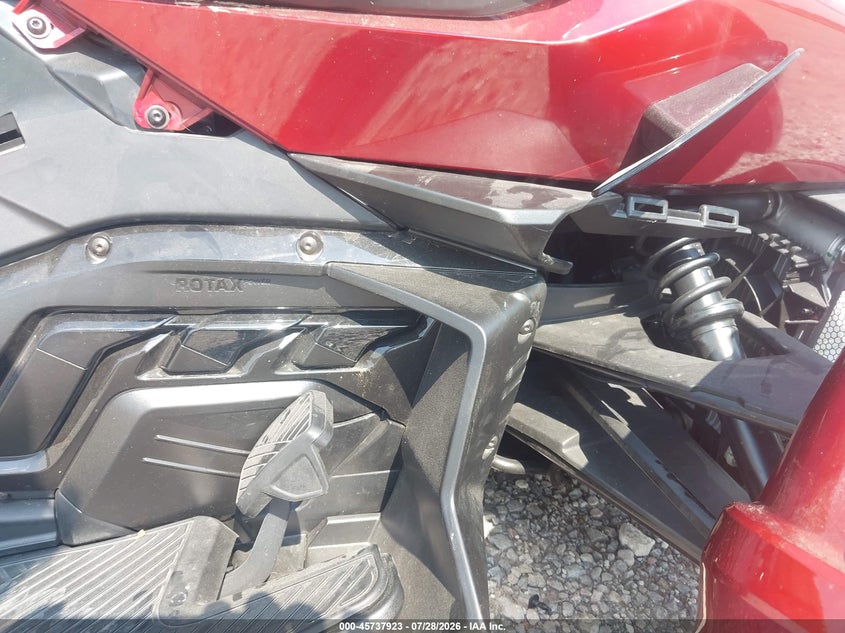 2025 CAN-AM SPYDER ROADSTER auction photo 8