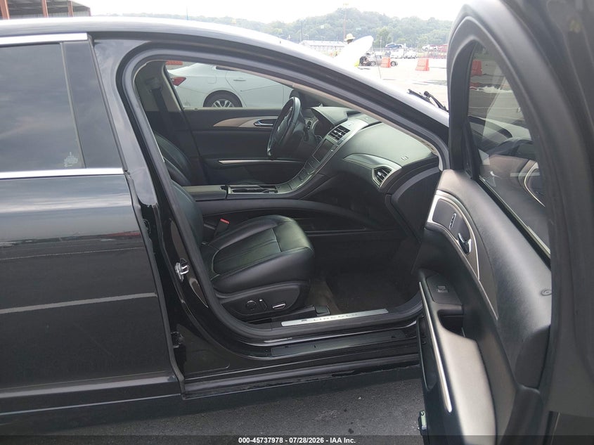 2015 LINCOLN MKZ HYBRID auction photo 5