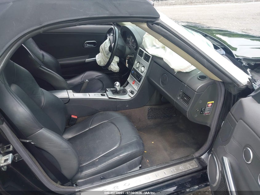 2005 CHRYSLER CROSSFIRE auction photo 5
