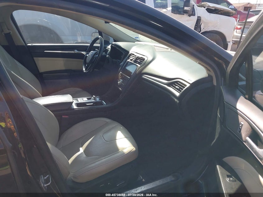 2017 FORD FUSION HYBRID auction photo 5