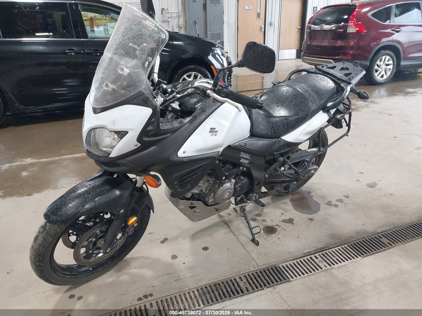 2014 SUZUKI DL650 auction photo 2