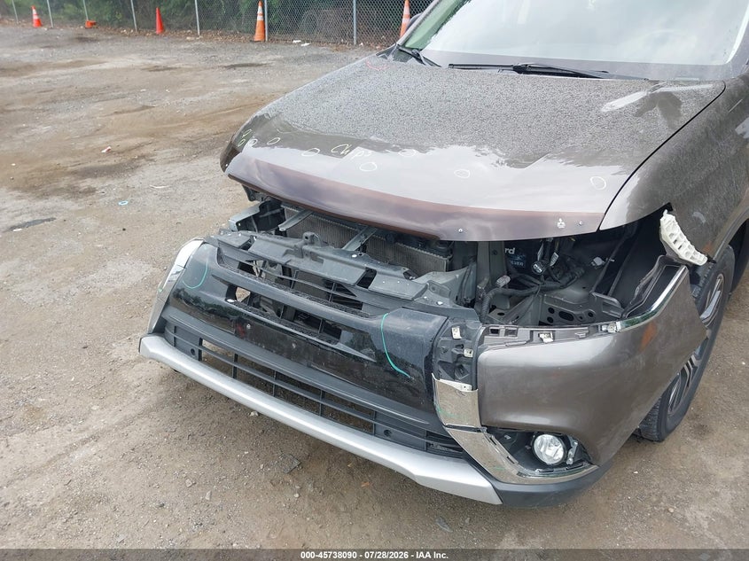2016 MITSUBISHI OUTLANDER auction photo 6